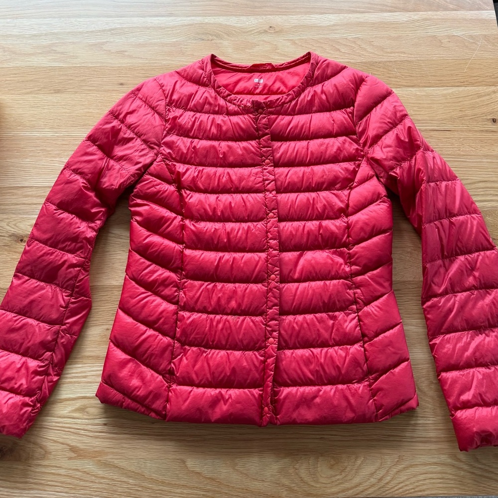 Uniqlo Women's fitted Red Puffer Jacket